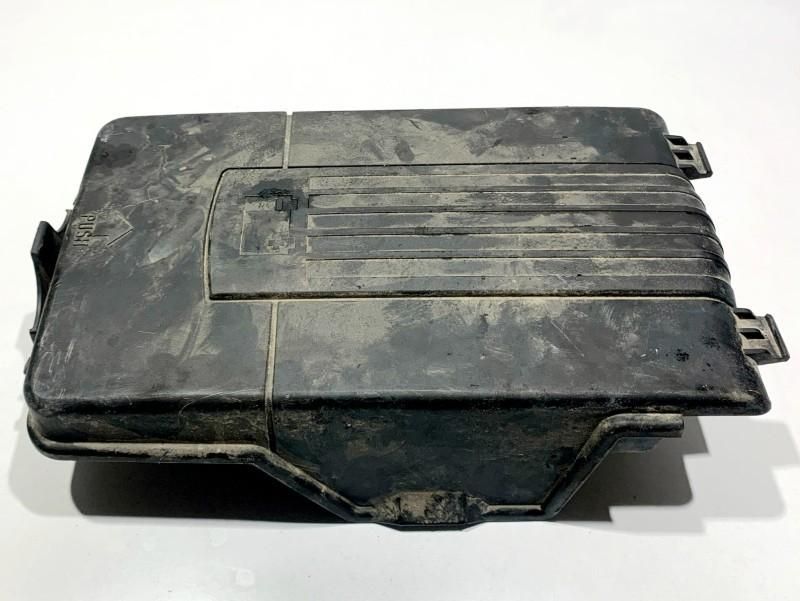 Suport / capac baterie Volkswagen Passat CC facelift (2012-2016) 3C0915443A