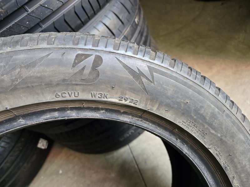 255/50/19 BRIDGESTONE 2бр