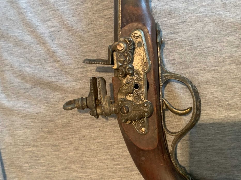 Винтидж реплика на кремъчен пистолет