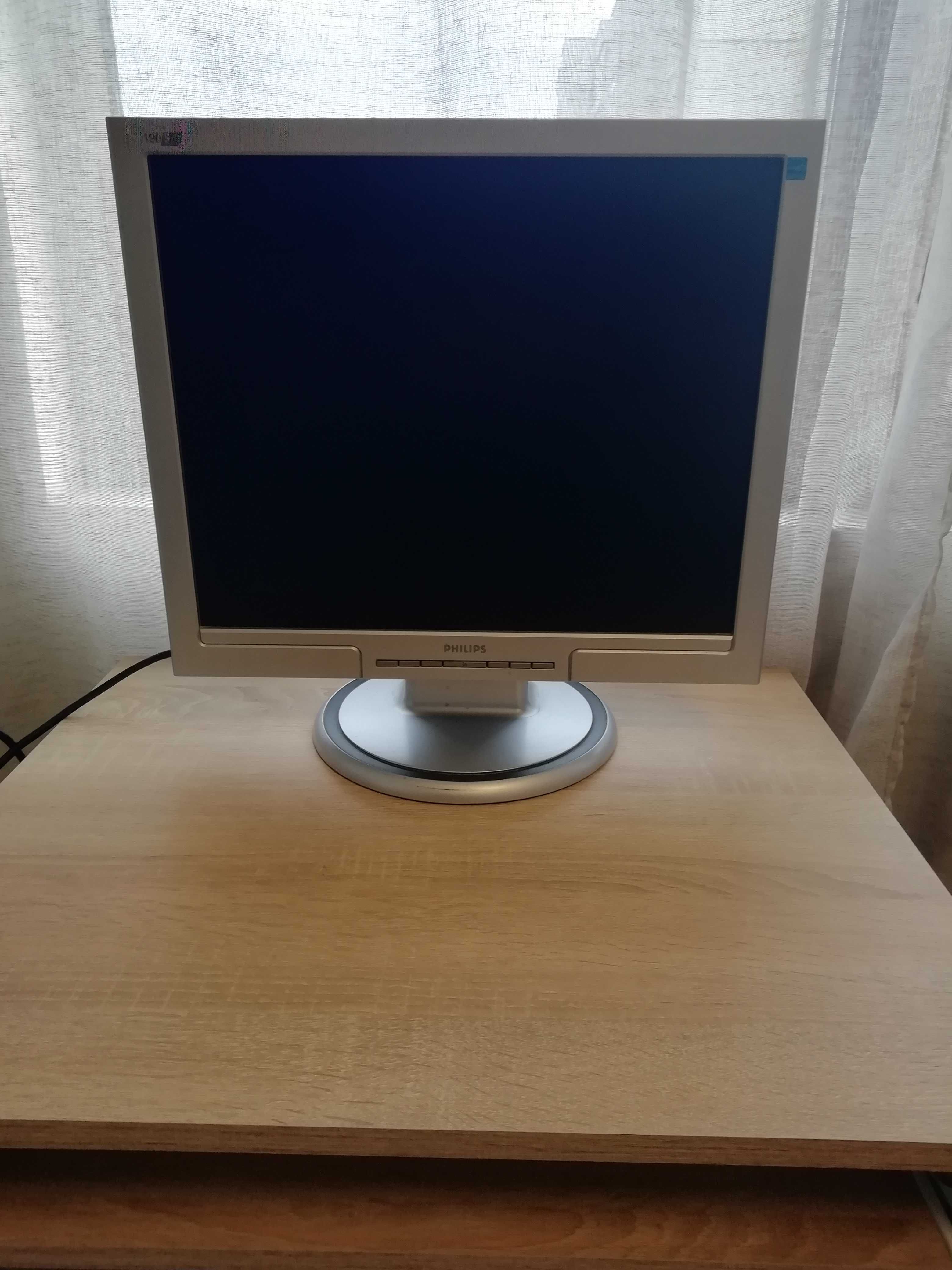 Монитор Philips 19"