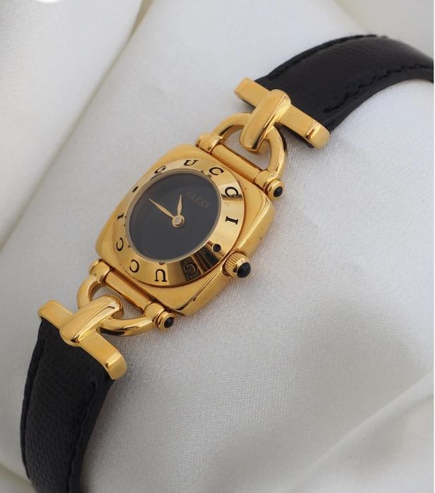 GUCCI Оригинален дамски часовник