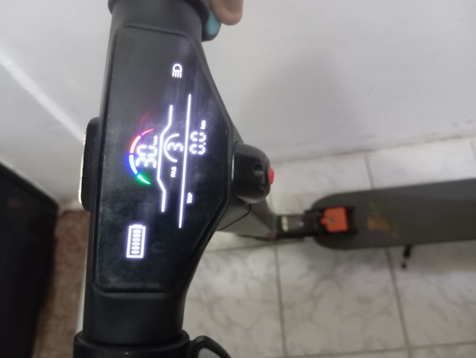 Trotineta electrica kukirin s1 pro perfect functionabila 30 km la oră