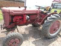 Tractor de vânzare funcționează are un mic defect an calzeste apa