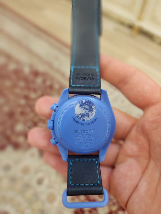 Продам часы Omega Moonswatch Speedmaster