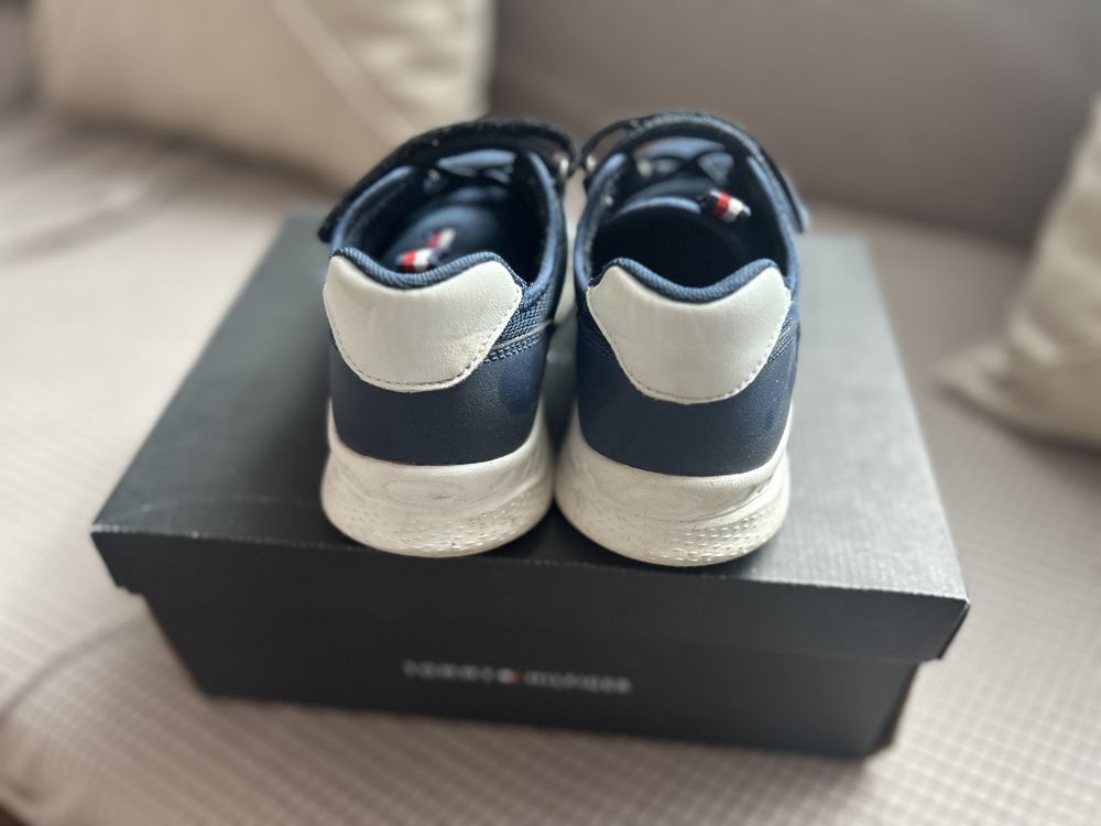 Детски маратнки Tommy Hilfiger размер 30