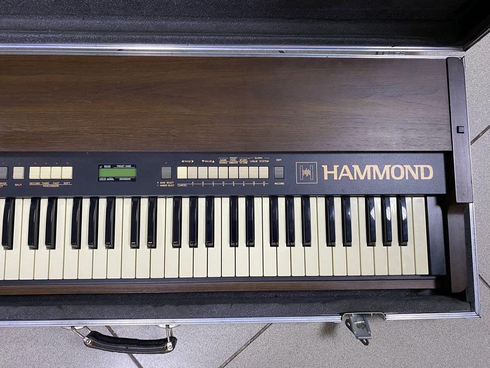 Hammond XK-2 электроорган (синтезатор)