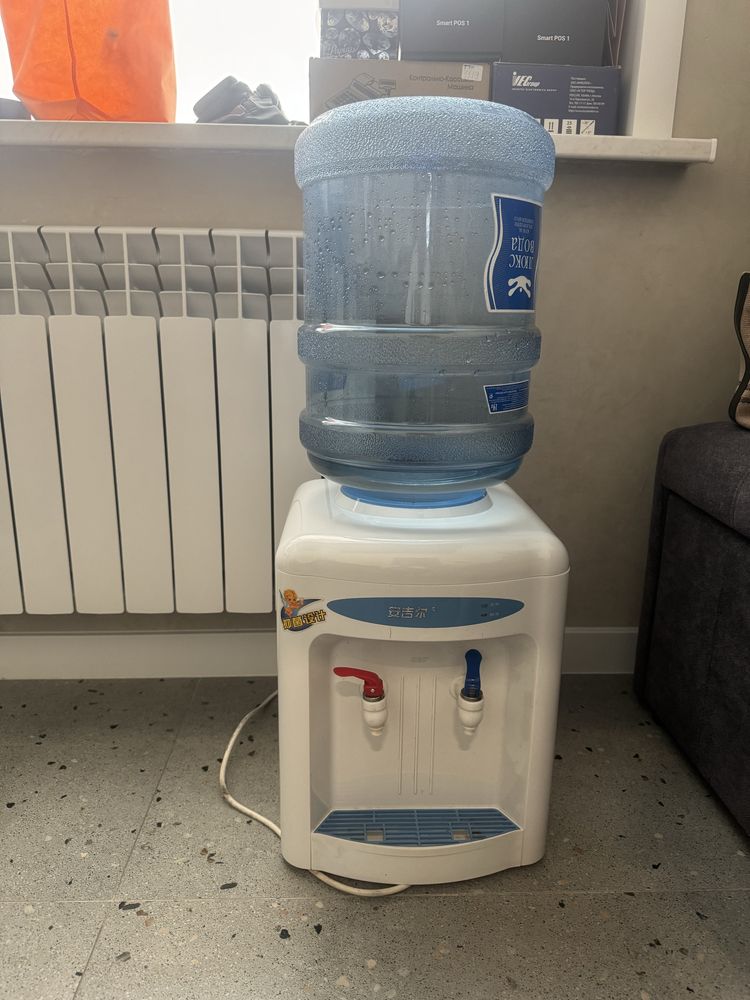 Продается кулер для воды