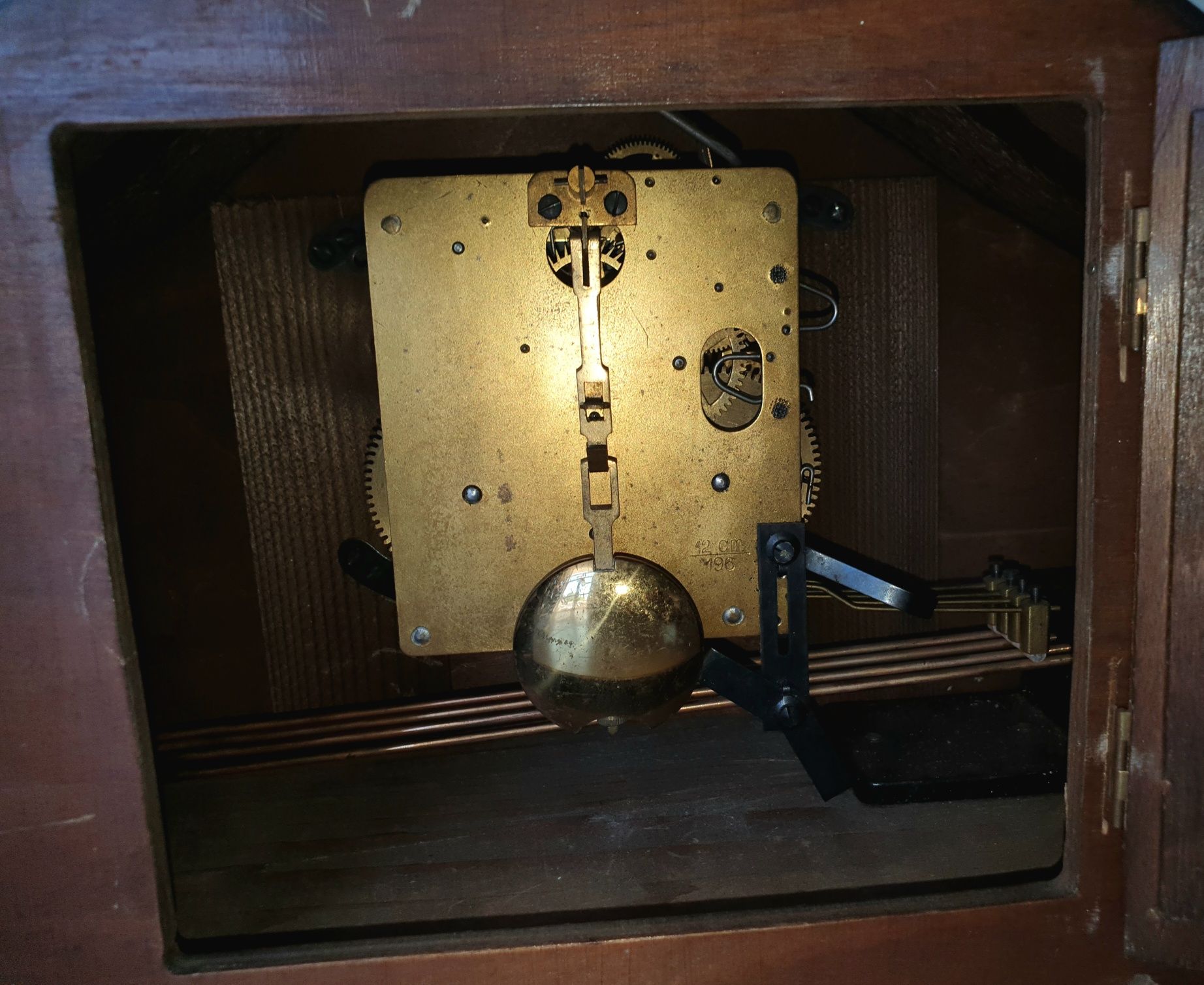 Ceas mecanic cu pendul Zentra