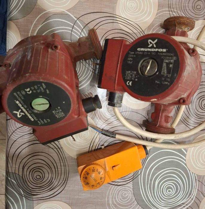 Две помпи за камина