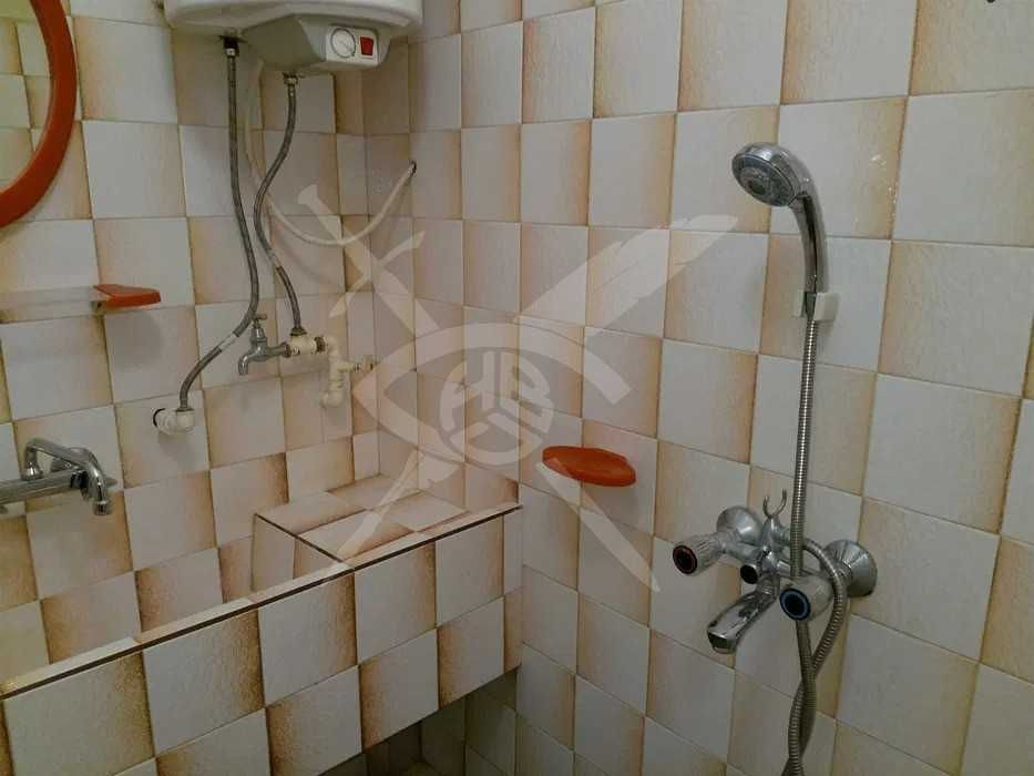 Дава се под наем Тристаен апартамент в Варна, Център - 55 кв.м за 300 € - Снимка #4