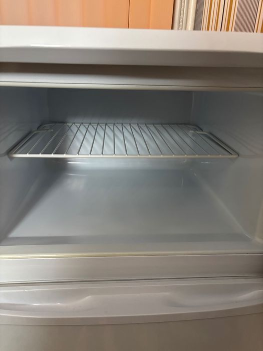 Хладилник Аристон