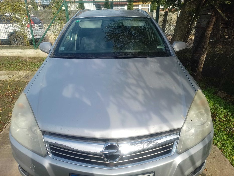 Astra H 1,6 Gas, комби сребриста