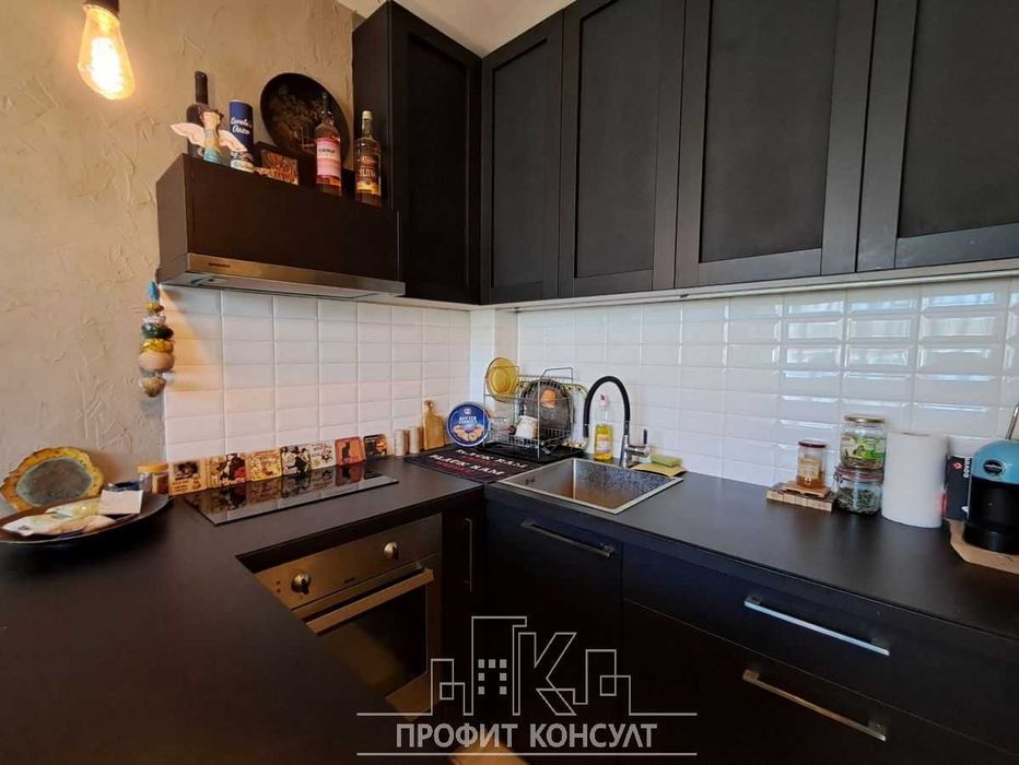 Продава се Едностаен апартамент в Велико Търново, Център - 45 кв.м за 2078 €/кв.м - Снимка #2