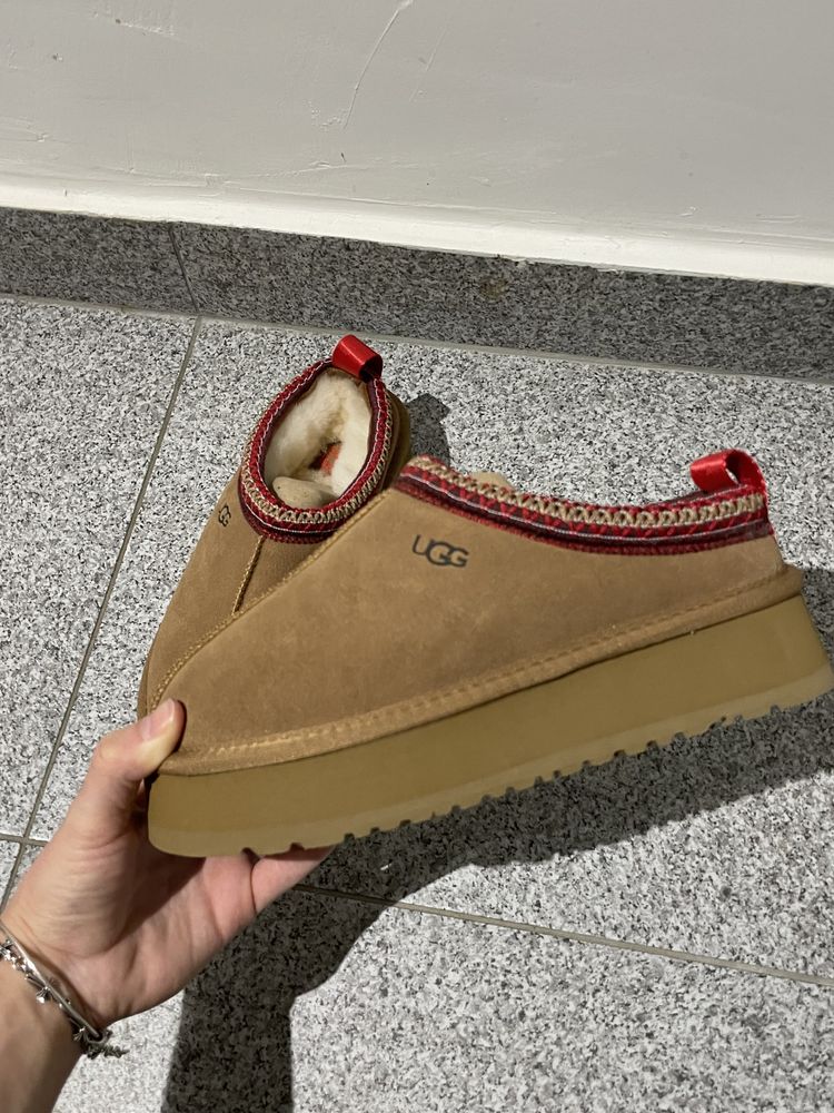 UGG Tazz Sliper Noi (in stoc marimea 38, 39)