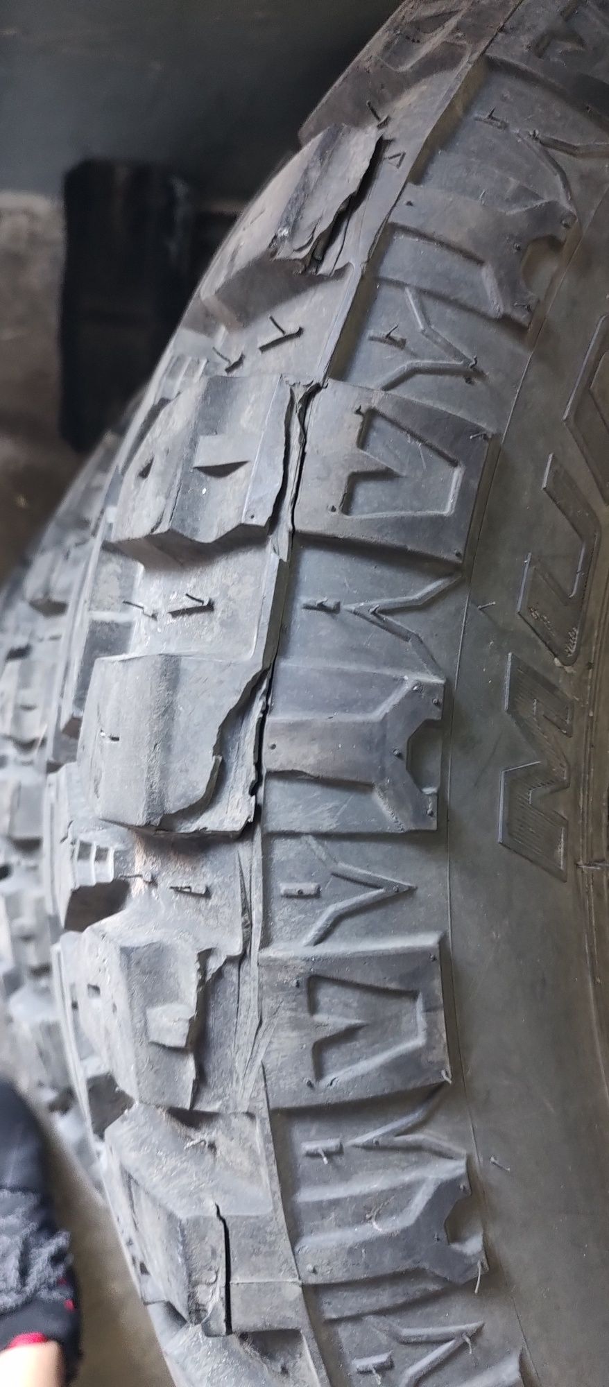 Гуми за джип  20 цола 305/55/20 MUD