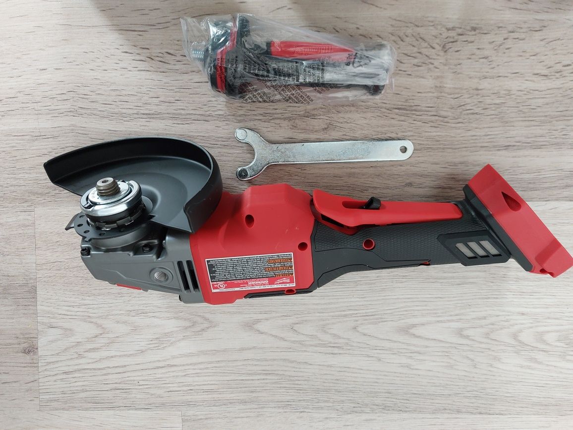 Flex mediu milwaukee M18 FHSAG150XPDB, disc 150 mm, Nou, model America