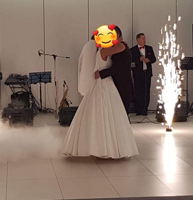 Vand rochie de mireasa