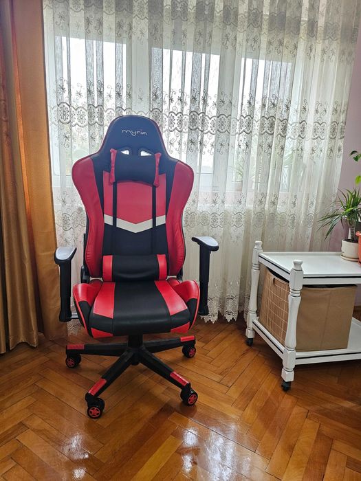 Scaun de birou gaming MYRIA MG7409 ca NOU