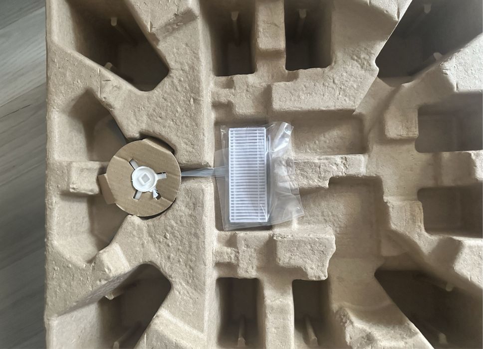 Aspirator robot EZVIZ RE4Plus, cu garanție și factura de achiziție