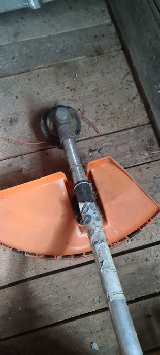 Motocoasa pe roti