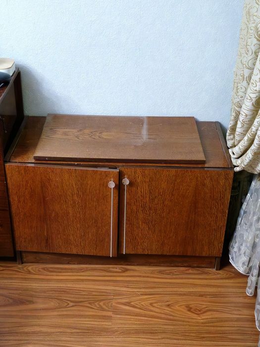 Продам мебель б/у.