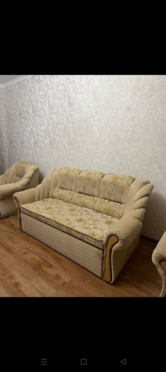 Продаю мягкую  мебель отличного качества !!! За 60000 торг уместен.