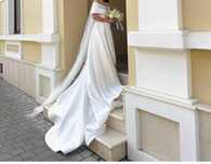 OFERTA!! Rochie de Mireasă unicat + Voal inclus în preț