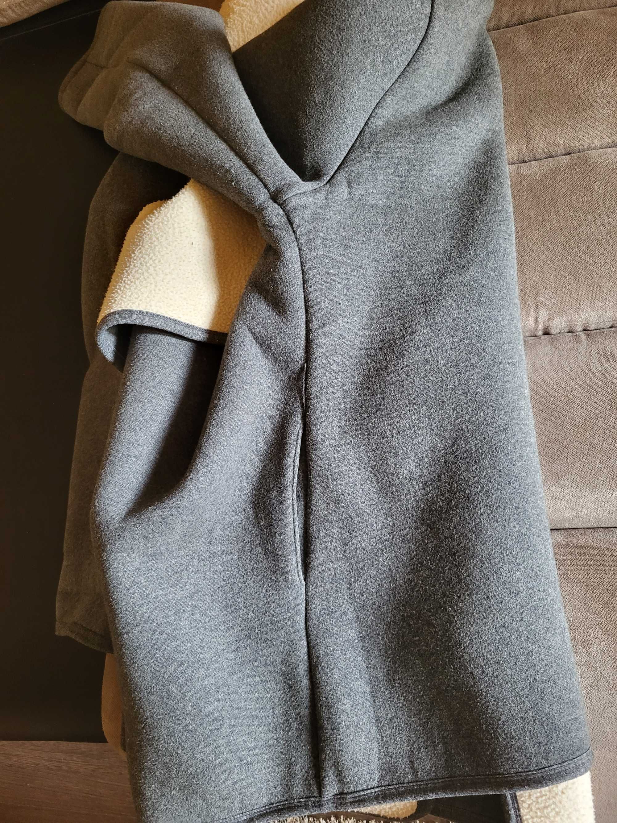 Jachetă elegantă, culoare gri  primăvară/ toamnă