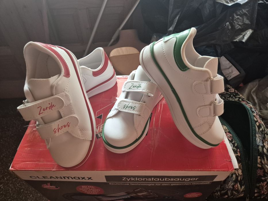 Adidasi noi 31 copii