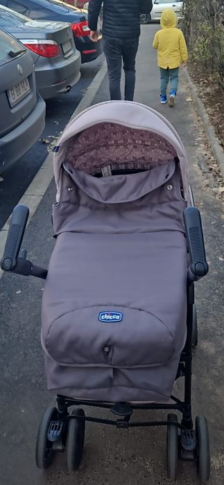 Vand căruț chico 3 în 1