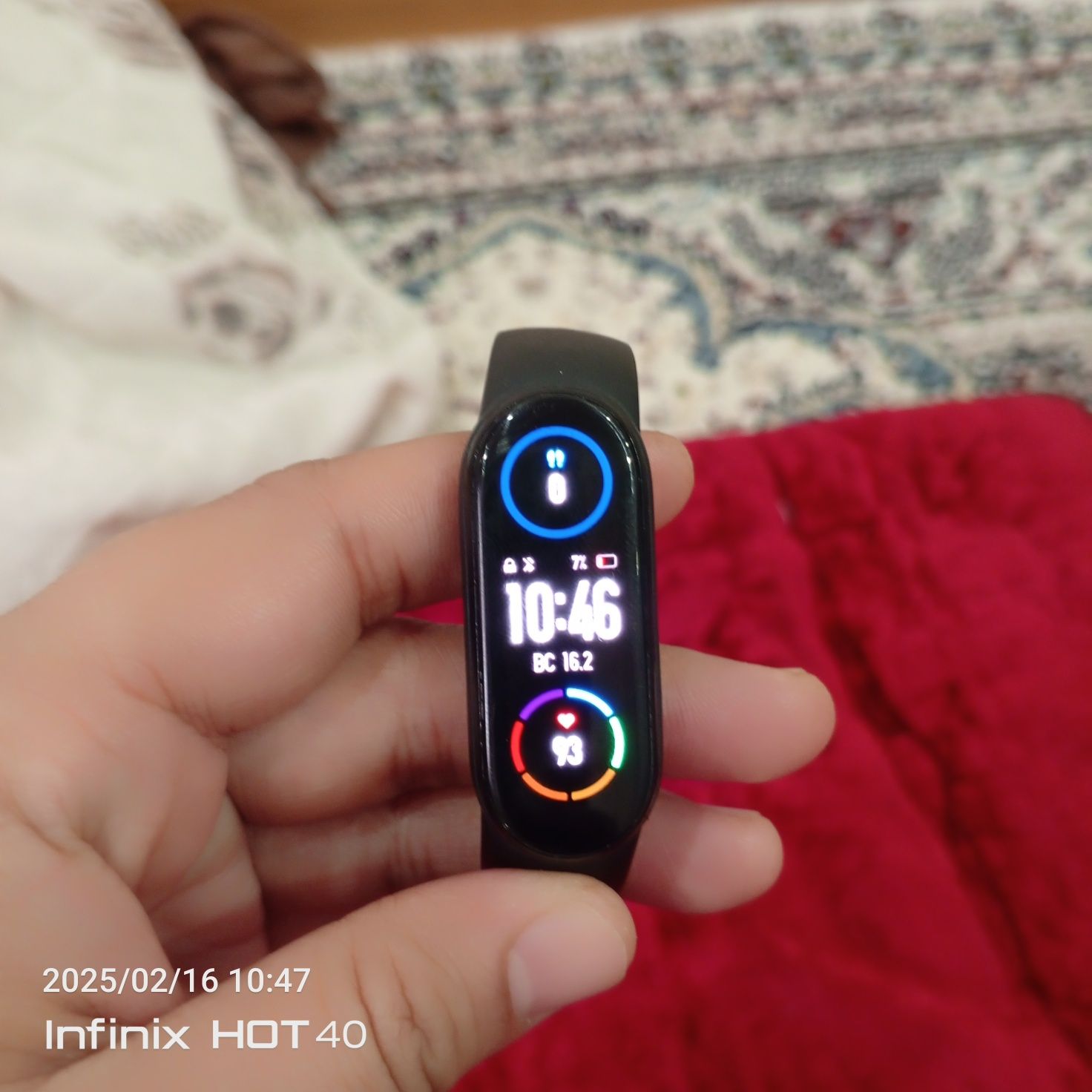 Продается новый Smart Band 6 идеал 
Использовал 3 месяца Без царапин!!