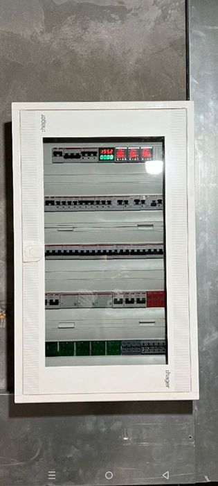 Электрик со стажом. Электрик  15 йиллик тажрибага эга мухандис хизмати