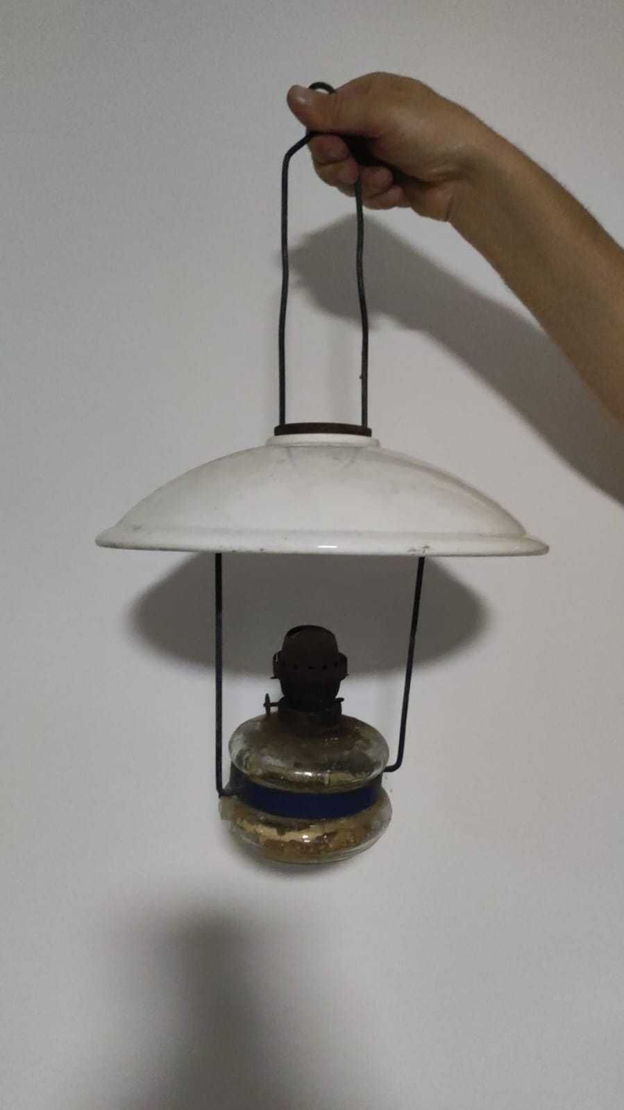 Lampa vintage cu farfurie portelan