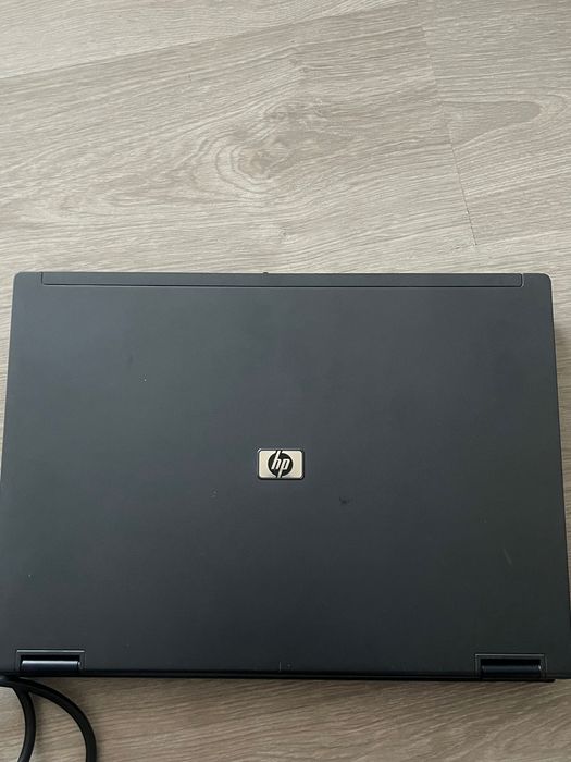 Лаптоп HP Compaq