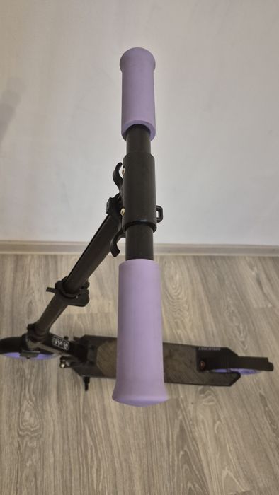 Trotineta fete Oxelo Mid 7 impecabila