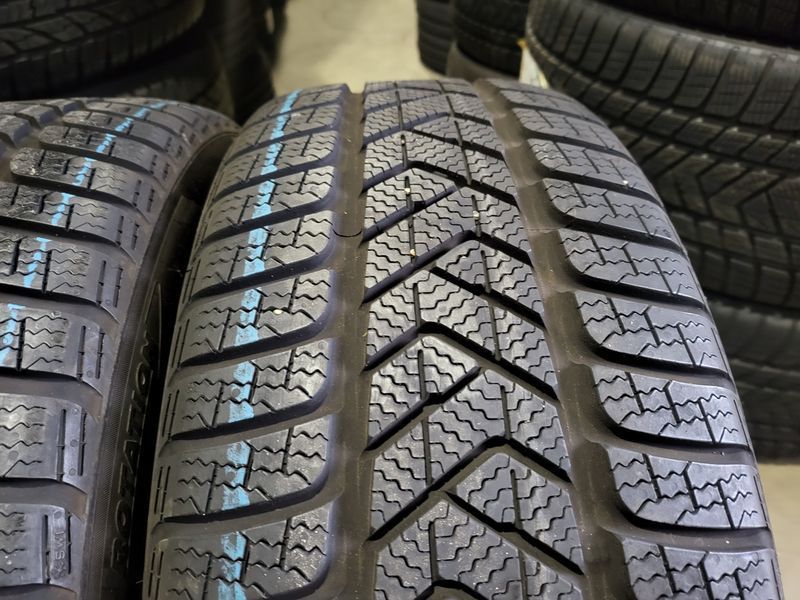 235/45/19 PIRELLI 4бр