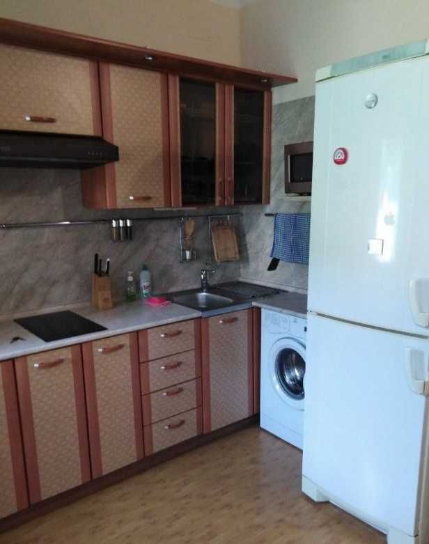 Дава се под наем Едностаен апартамент в Пловдив, Западен - 45 кв.м за 255 € - Снимка #2