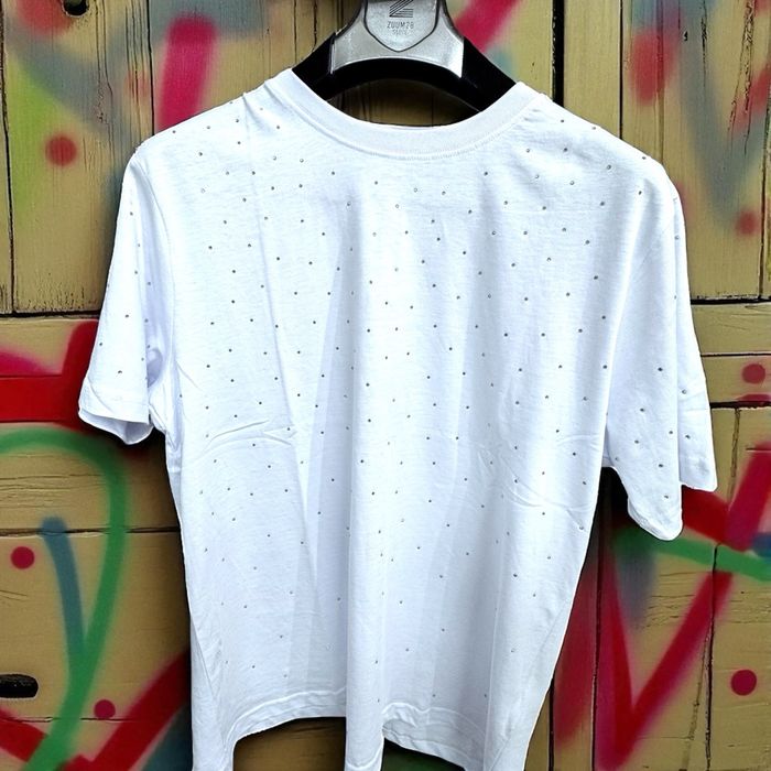 Tricouri cu Ștrasuri/Pietricele! Calitate superioara!