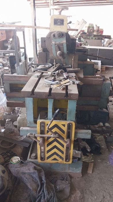 Tokorniy stanok sotiladi