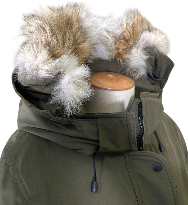 Ново Canada Goose дамска парка яке Размер С
