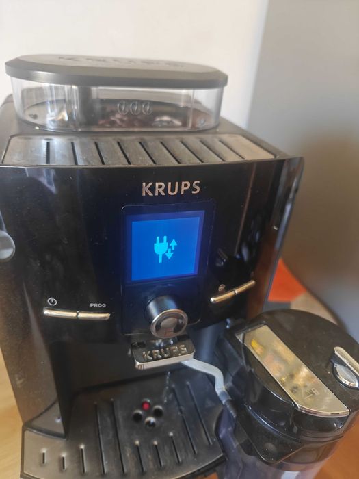Esspresor krups cu defect. Model automat