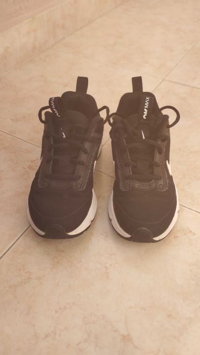 Маратонки Nike 35,5