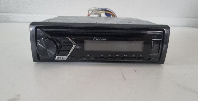 Продавам плеър Pioneer