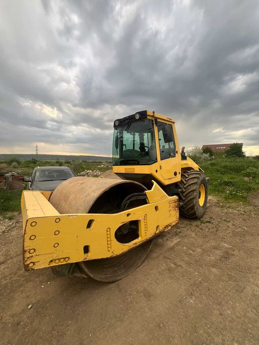 Cilindru compactor Bomag 216 DH-4 16.5 Tone 150KW