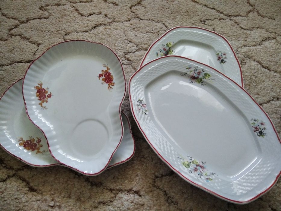 4 platouri aperitive,portelan Curtea de Arges