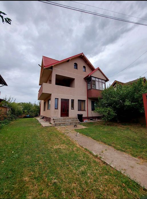 Casa/ Vilă de vânzare