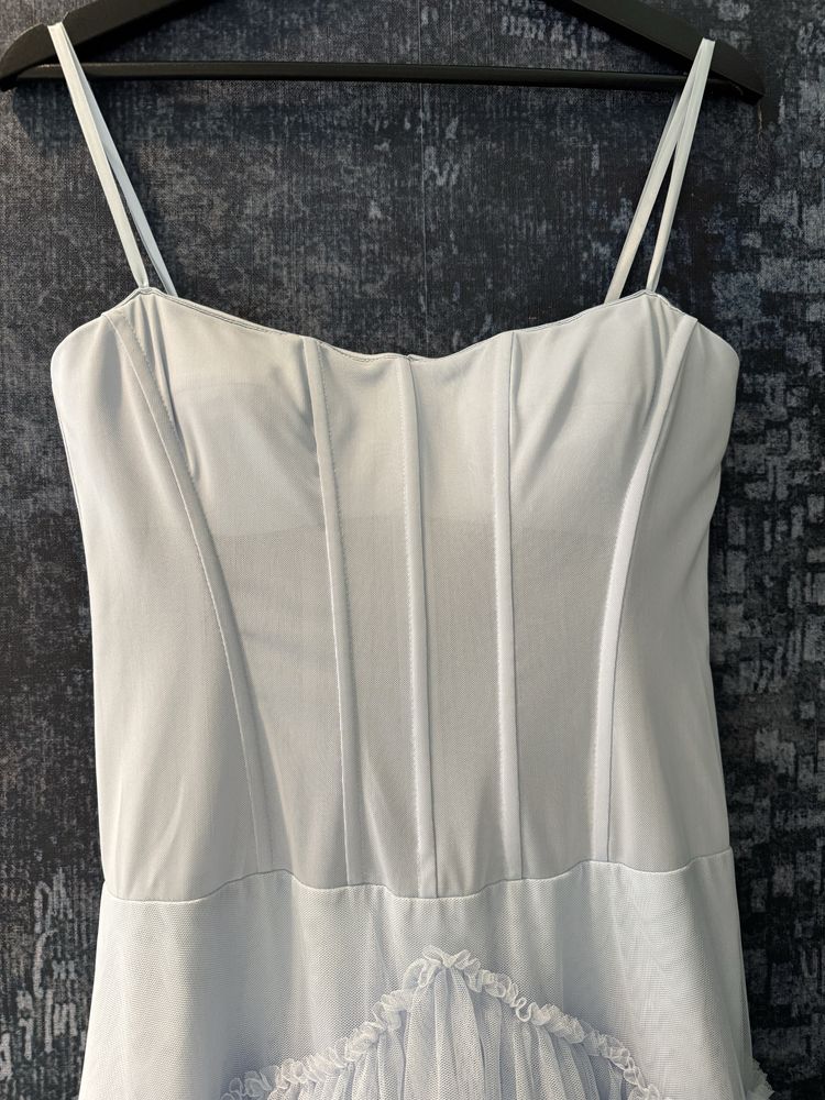 Продавам нова рокля BCBGMAXAZRIA размер 4/М