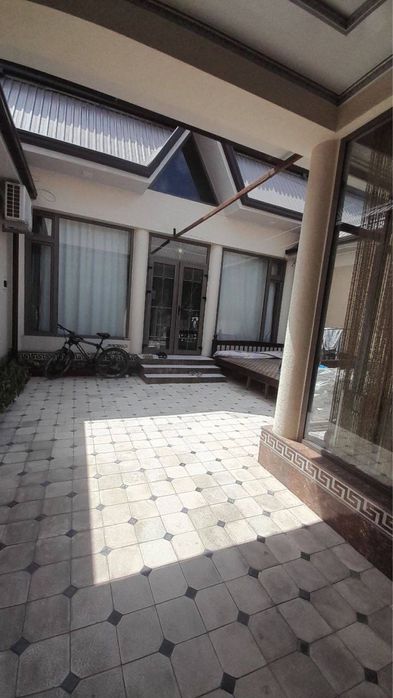 Ховли сотилади срочно