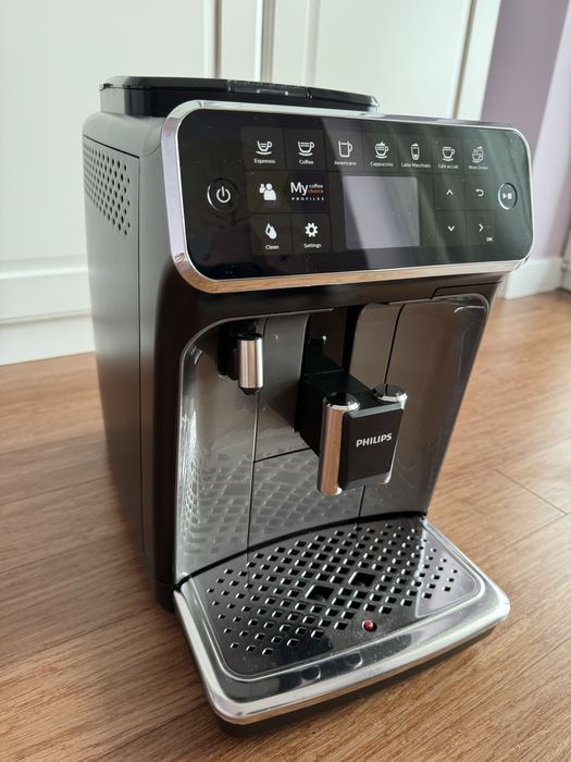 Кафеавтомат Phillips EP4349 Latte Go, 15bar, 1500W