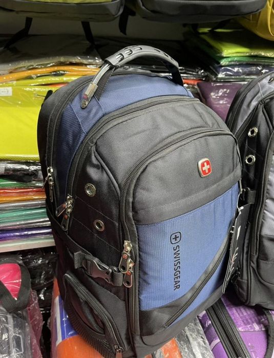 Отличный школьный рюкзак